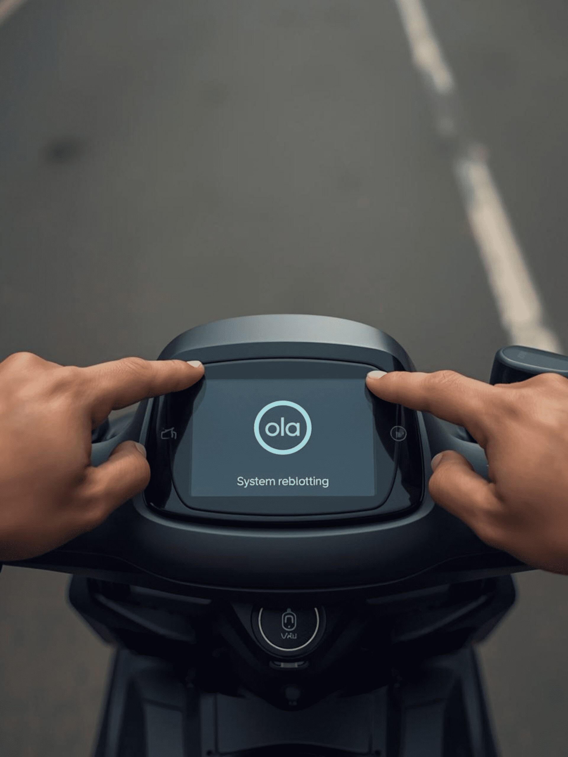 Performing a hard reset on Ola S1 Pro by holding Reverse and Power buttons